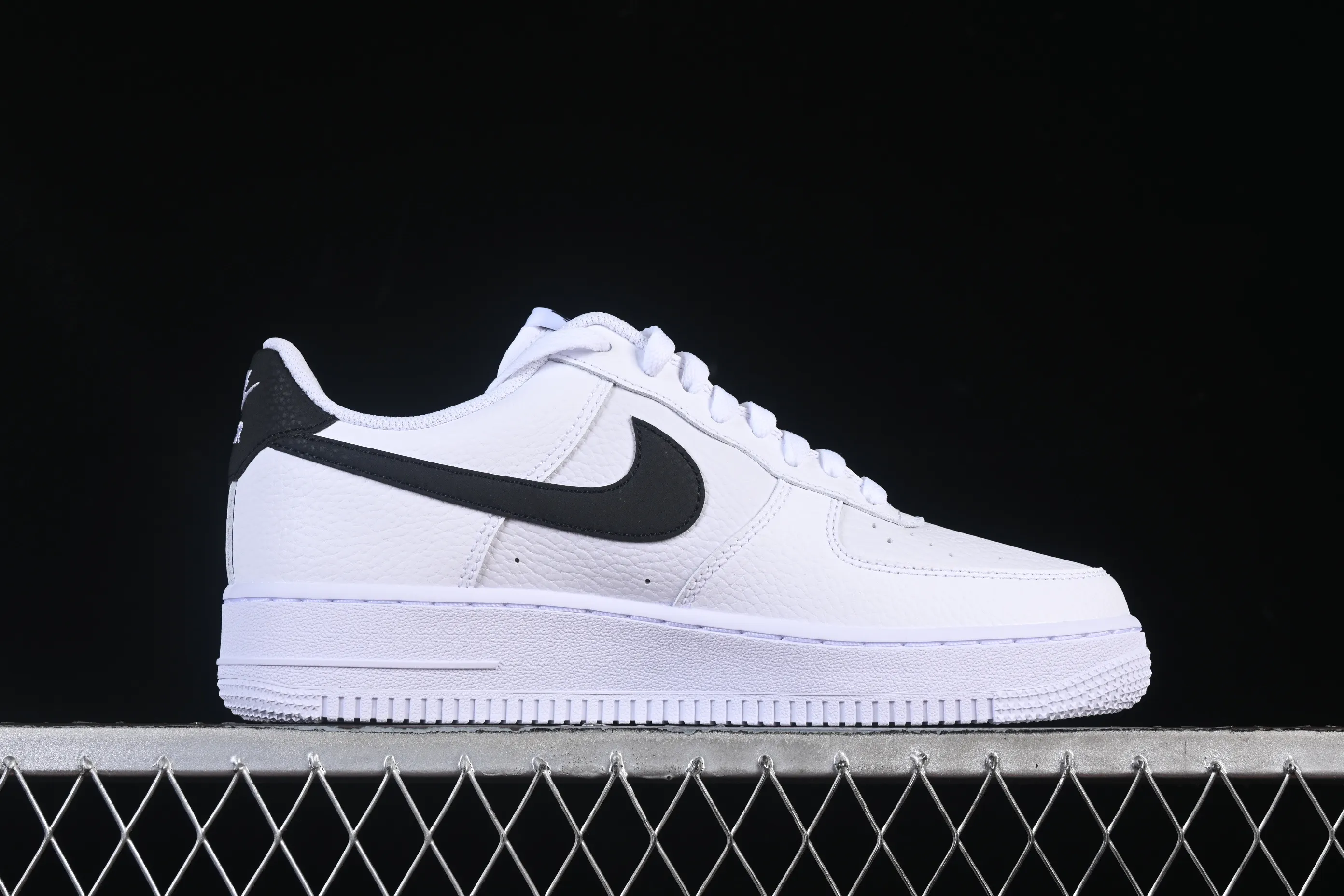 All categories Nk Air Force 1 Air Force series Nk Air Force 1 Low Air Force low-top GX foreign trade version Nike Air Force 1'07 Low Air Force 1 low-top casual sneakers CT2302-100